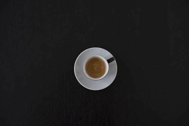 Optimální tlak pro dokonalé espresso: Kolik barů potřebujete?