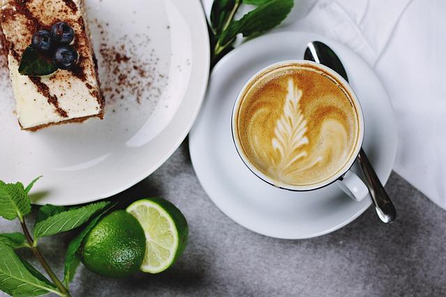 Mug cake bez kakaa: Rychlá sladkost pro každého