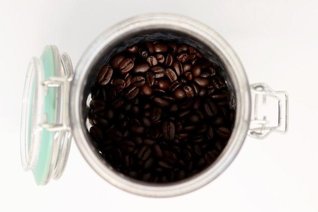 Správné skladování kávy 100% Robusta pro zachování chuti a aroma