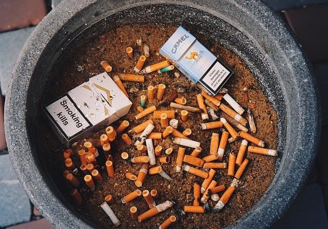 Jak minimalizovat škodlivé účinky cigaret na zuby